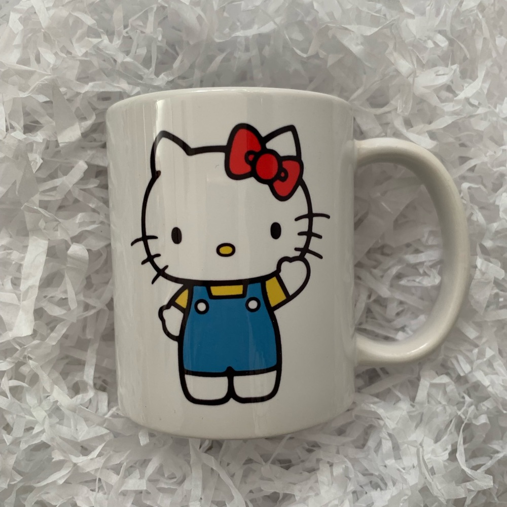 Hello Kitty Con 2014 Exclusive Sanrio Collectible Ceramic Mug New with Box - Picture 4 of 7